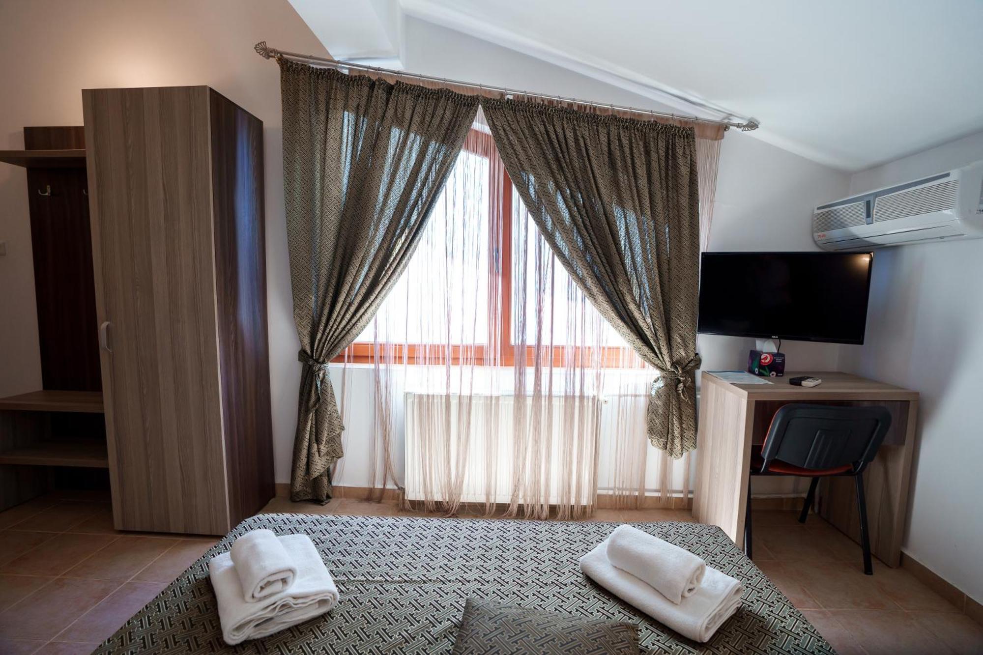 Hotel Raluca Năvodari Esterno foto